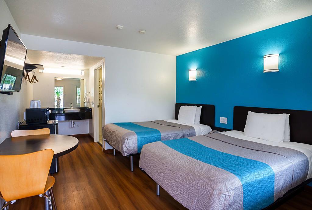 Motel 6-Ventura, Ca - Downtown Luaran gambar