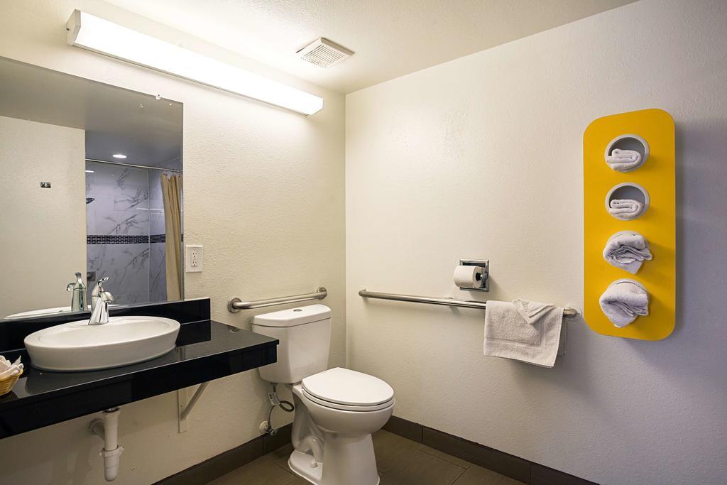 Motel 6-Ventura, Ca - Downtown Luaran gambar
