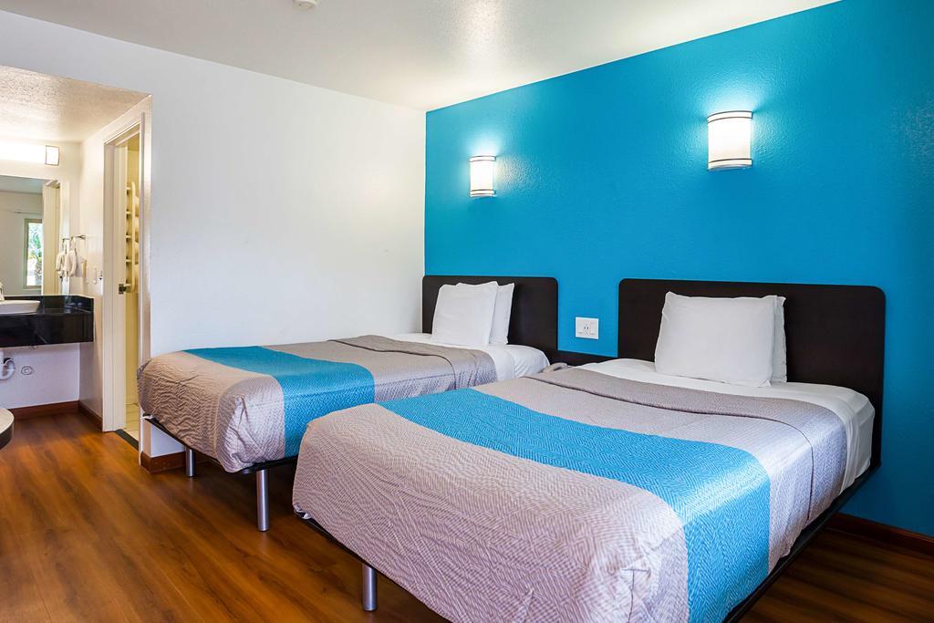 Motel 6-Ventura, Ca - Downtown Luaran gambar