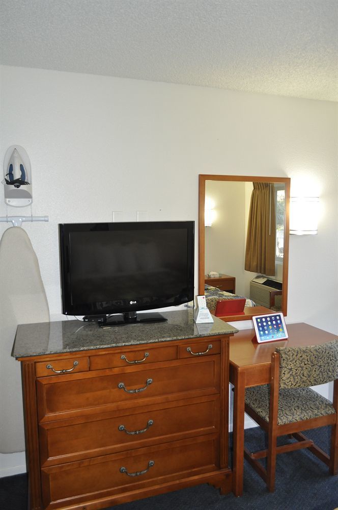 Motel 6-Ventura, Ca - Downtown Luaran gambar