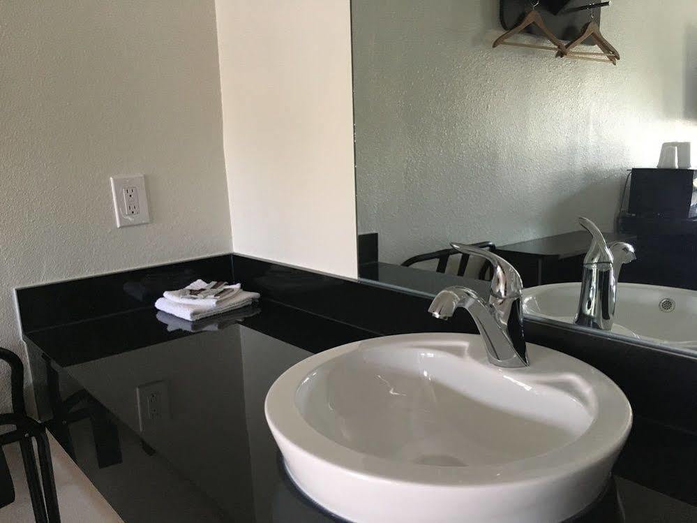Motel 6-Ventura, Ca - Downtown Luaran gambar