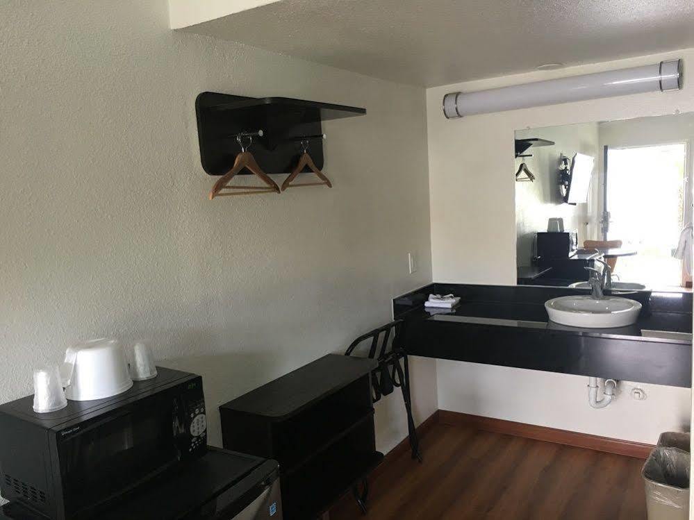 Motel 6-Ventura, Ca - Downtown Luaran gambar