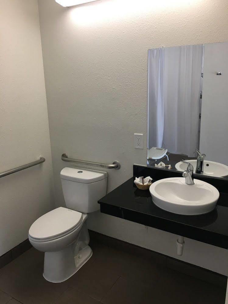 Motel 6-Ventura, Ca - Downtown Luaran gambar